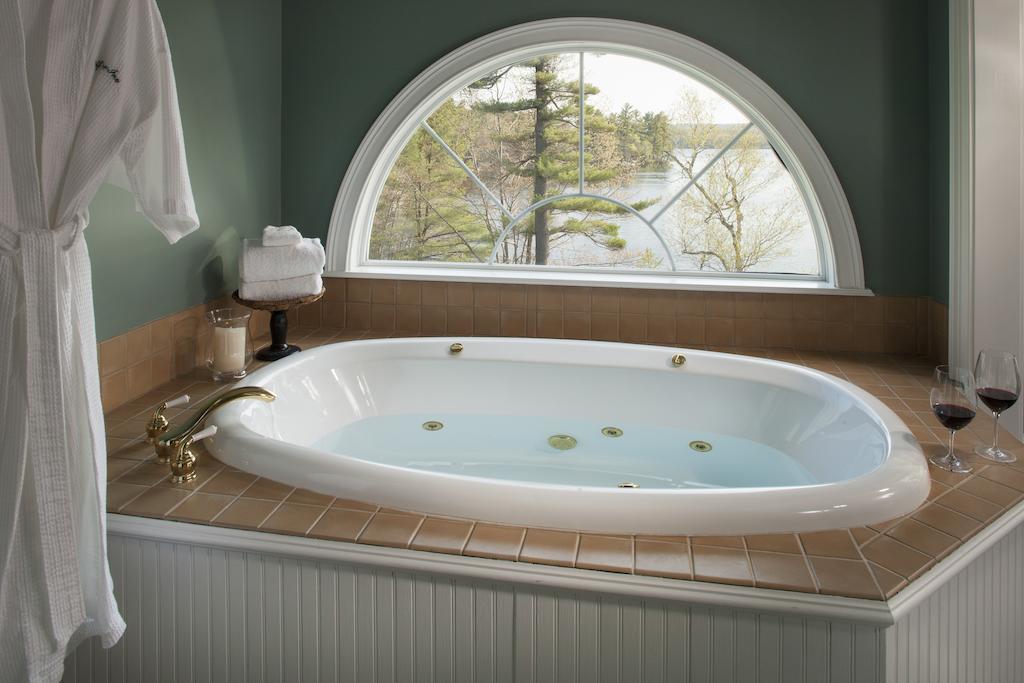 Wolf Cove Inn Poland Dış mekan fotoğraf